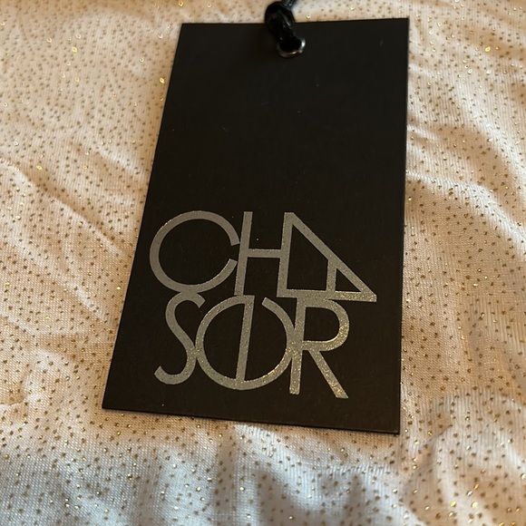 “WHITE* NWT, Chaser, Womens, cold‎ shoulder 3/4 sleeve sparkle dress, drawstring - Picture 4 of 5